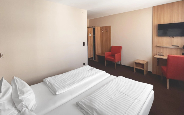 Garner Hotel Stuttgart - Zuffenhausen by IHG
