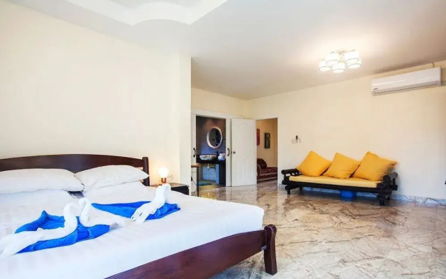 Twin Palm Pool Villa