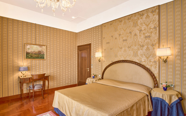 Hotel Palazzo Stern