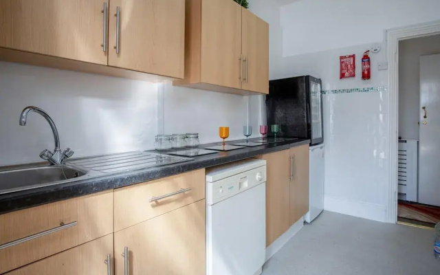 Skyfall - 2 Bedroom Apartment - Milford Haven