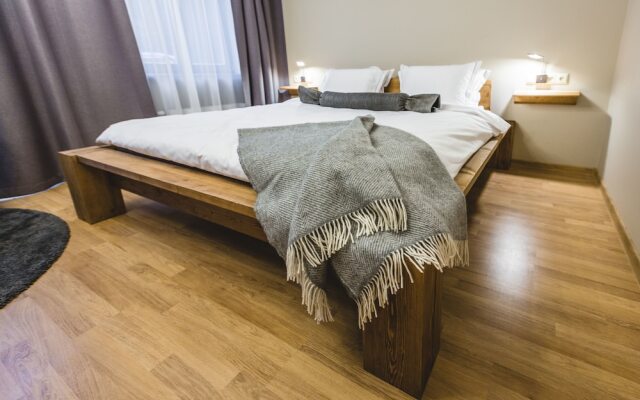 Отель Bearsleys Blacksmith Apartments Латвия, Рига - отзывы, цены и фото номеров - забронировать отель Bearsleys Blacksmith Apartments онлайн вид на фасад