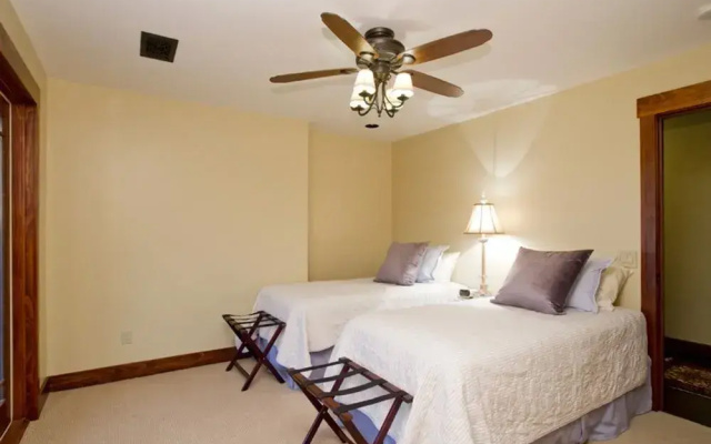 Majestic Carefree 3 BR by Casago