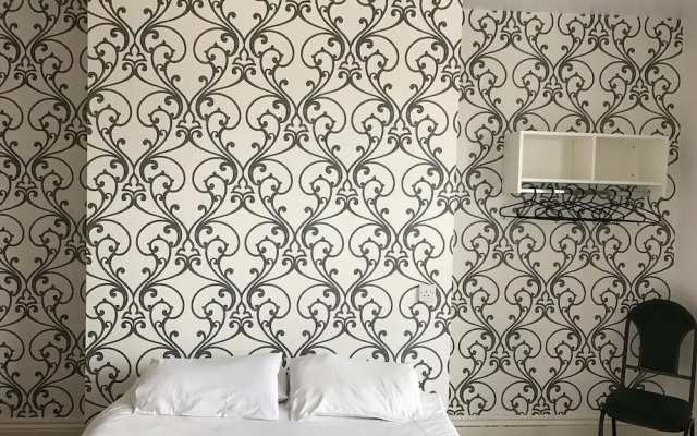 Victoria Hotel