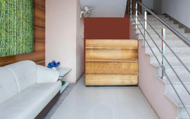 Goroomgo Excellent Stay Mallital Nainital