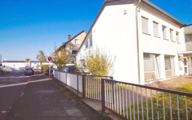 Отель Ferienwohnung Leverkusen 1 Германия, Леверкузен - отзывы, цены и фото номеров - забронировать отель Ferienwohnung Leverkusen 1 онлайн вид на фасад