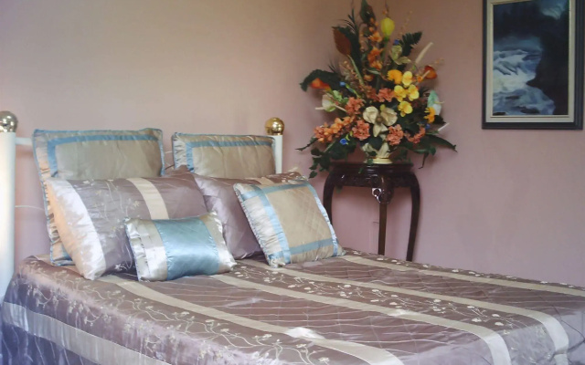 Shammah's Bed and Breakfast