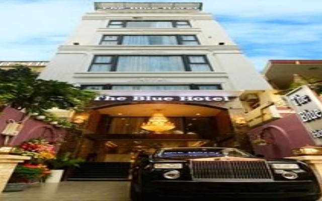 The Blue Hotel вид на фасад