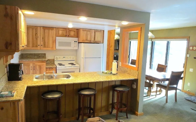 155 Premium Condo