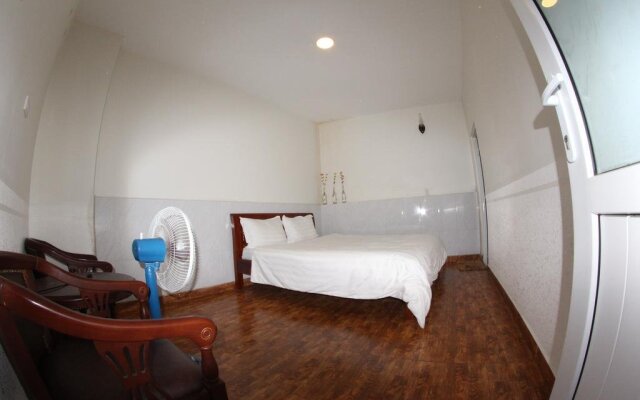 Dalat Alan Hostel Далат комната для гостей