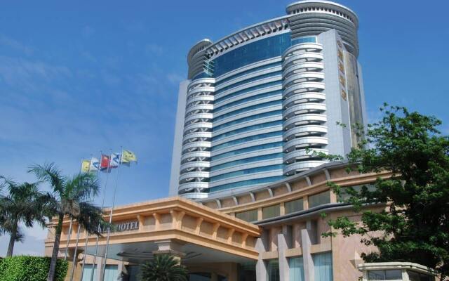Отель Cinese Hotel Dongguan Китай, Дунгуань - 1 отзыв об отеле, цены и фото номеров - забронировать отель Cinese Hotel Dongguan онлайн вид на фасад