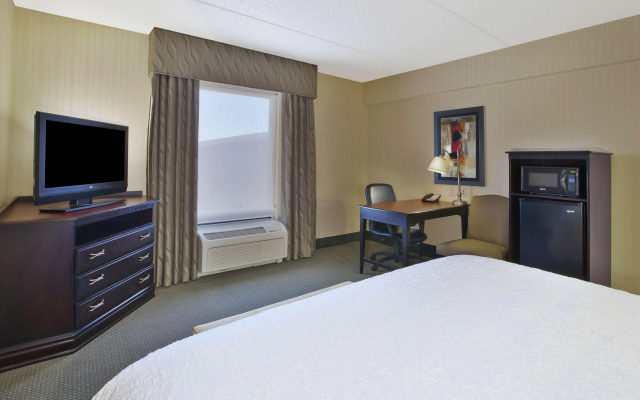 Hampton Inn & Suites Plattsburgh