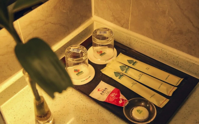 GreenTree Alliance Hotel Xinyang Nanjing Road DonGYAng Branch