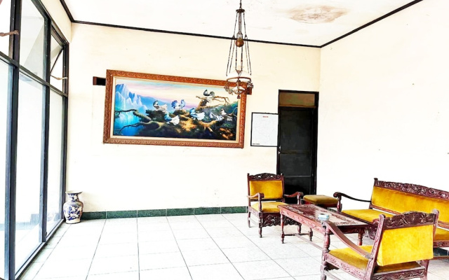 OYO 95141 Tanjung Mas Hotel