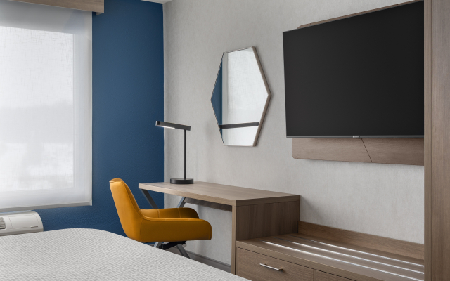 Holiday Inn Express & Suites Huntsville by IHG