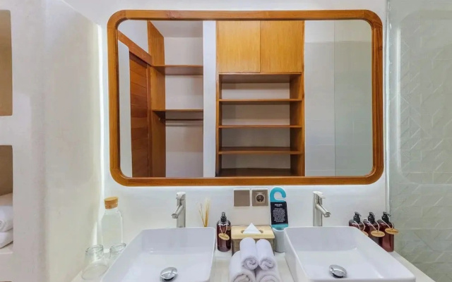 Villa Louna by Pertama Stay