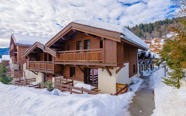 Отель Résidence Lagrange Vacances Les Fermes Emiguy Франция, Ле-Же - отзывы, цены и фото номеров - забронировать отель Résidence Lagrange Vacances Les Fermes Emiguy онлайн вид на фасад