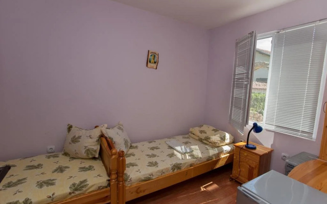 Semeen Hotel Valdes