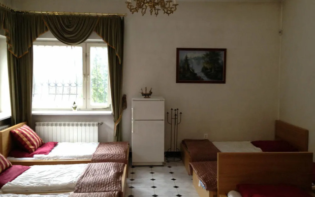 Green Country Hostel