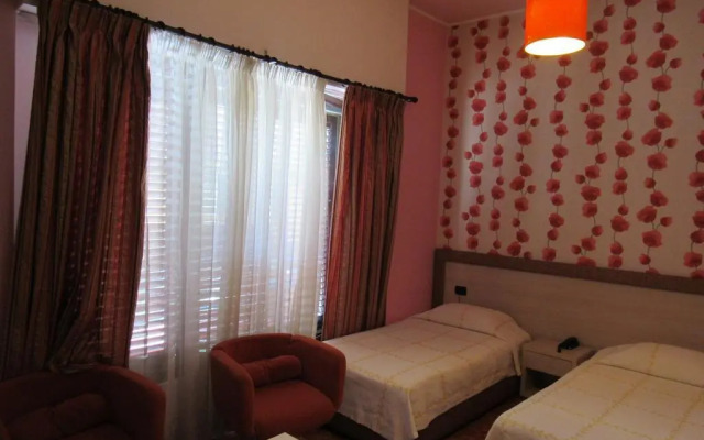 Hotel Serenity