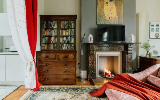Luxury Suite in Cardiff City Centre + Secure Parking