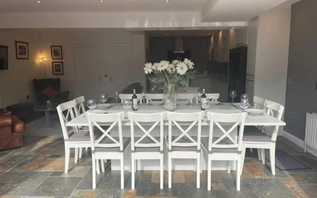 The Glynn Portrush, Sleeps 12 in 5 bedrooms