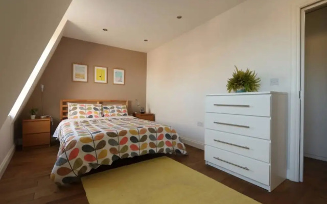 1 Bedroom Flat in Balham With Balcony