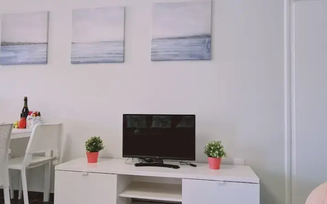Nissi Twins Apartments by STAY BnB