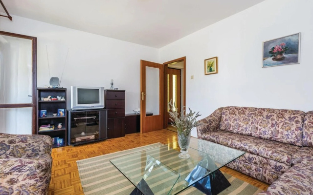 Beautiful Home in Jadranovo With Wifi and 2 Bedrooms