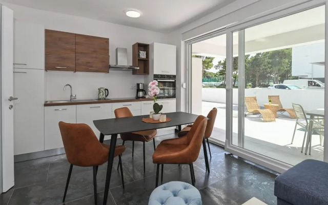 Pool apartments Banta A
