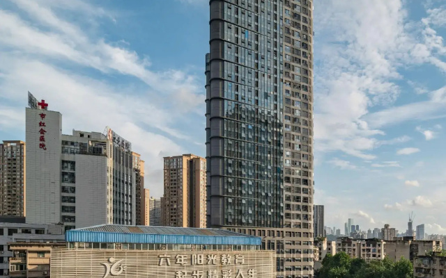 Yunjian Hotel (Chongqing Guanyinqiao Pedestrian Street)