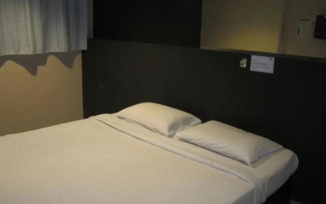Amazon Hotel Cheras