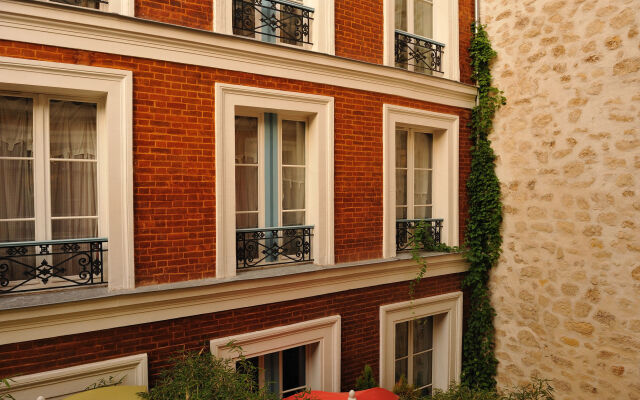 Отель Les Patios du Marais 1 вид на фасад