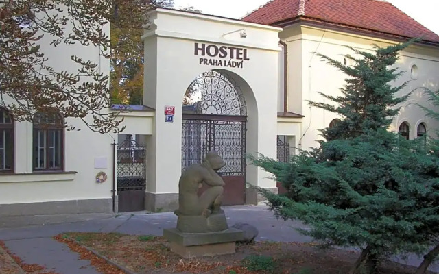 Hostel Praha Lv Dvv