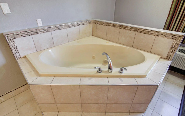 Econo Lodge Norfolk Airport