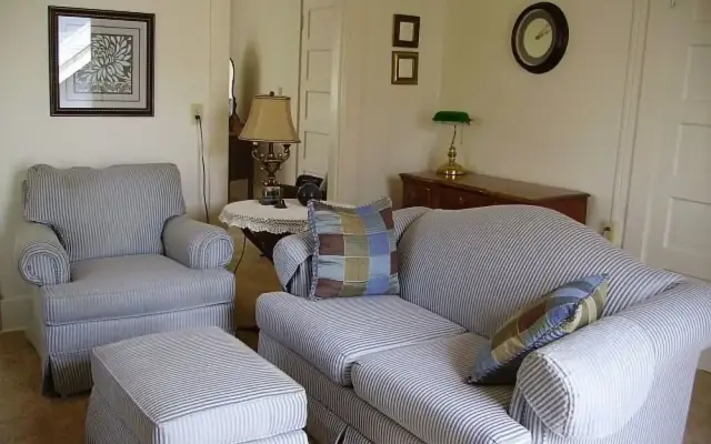 Avenue Hotel Bed and Breakfast