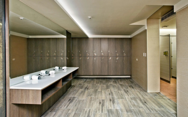 DiveCube Hotel
