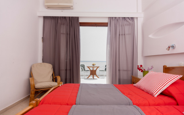 Отель Irini's Rooms Греция, Остров Санторини - отзывы, цены и фото номеров - забронировать отель Irini's Rooms онлайн комната для гостей