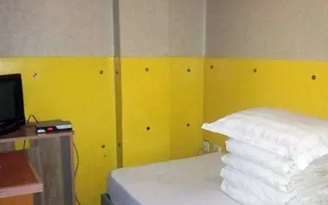 Fengle Hostel