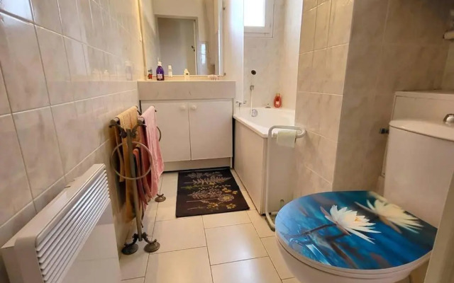 Appartement Six-Fours-les-Plages, 2 pièces, 4 personnes - FR-1-316-91