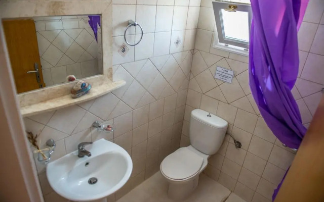 District Suites