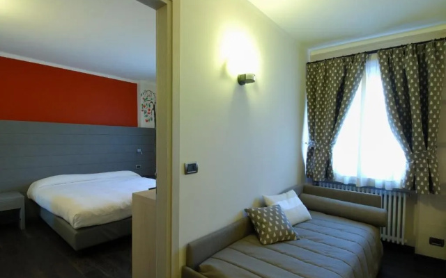 Hotel Bucaneve
