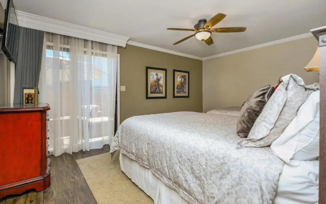 40% OFF Spectacular 1BD Suite inside Silverado
