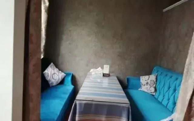 Taichuan Business Hotel
