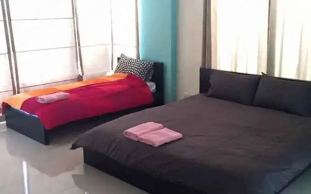 Baan Rim Talay