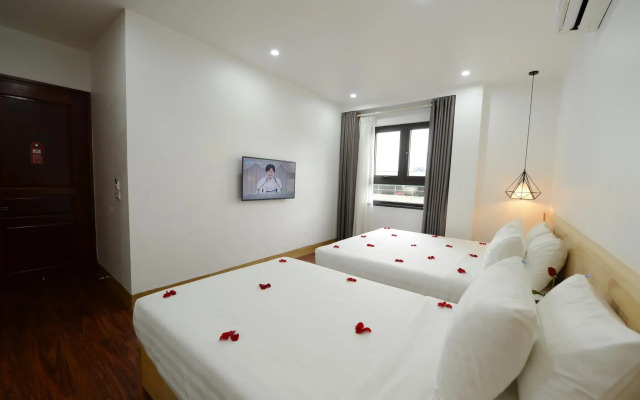 Blue Hanoi Inn City Hotel