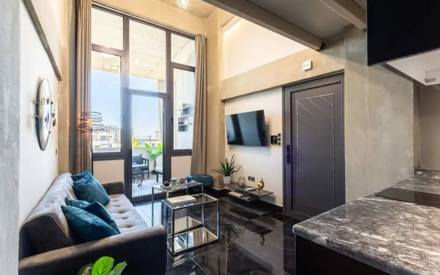Ventiri Lofts - Cozy Penthouse With Balcony