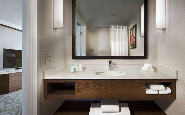 Hilton Garden Inn Montreal Airport