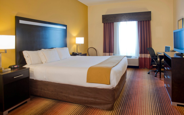 Holiday Inn Express Hotel & Suites Prattville South by IHG