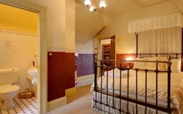 Westella Colonial B&B