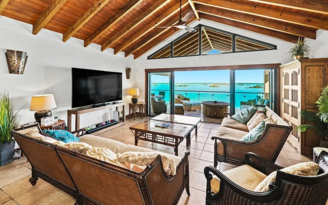 Alta Bella Villa w Nordic Spa Concierge